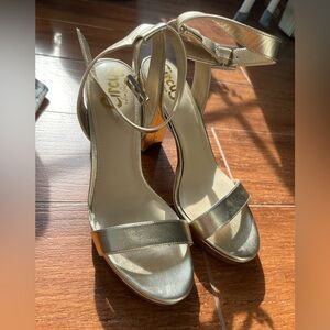 ❤️ Gold Sandals Circus by Sam Edelman. Perfect for Night Club or Las Vegas!❤️